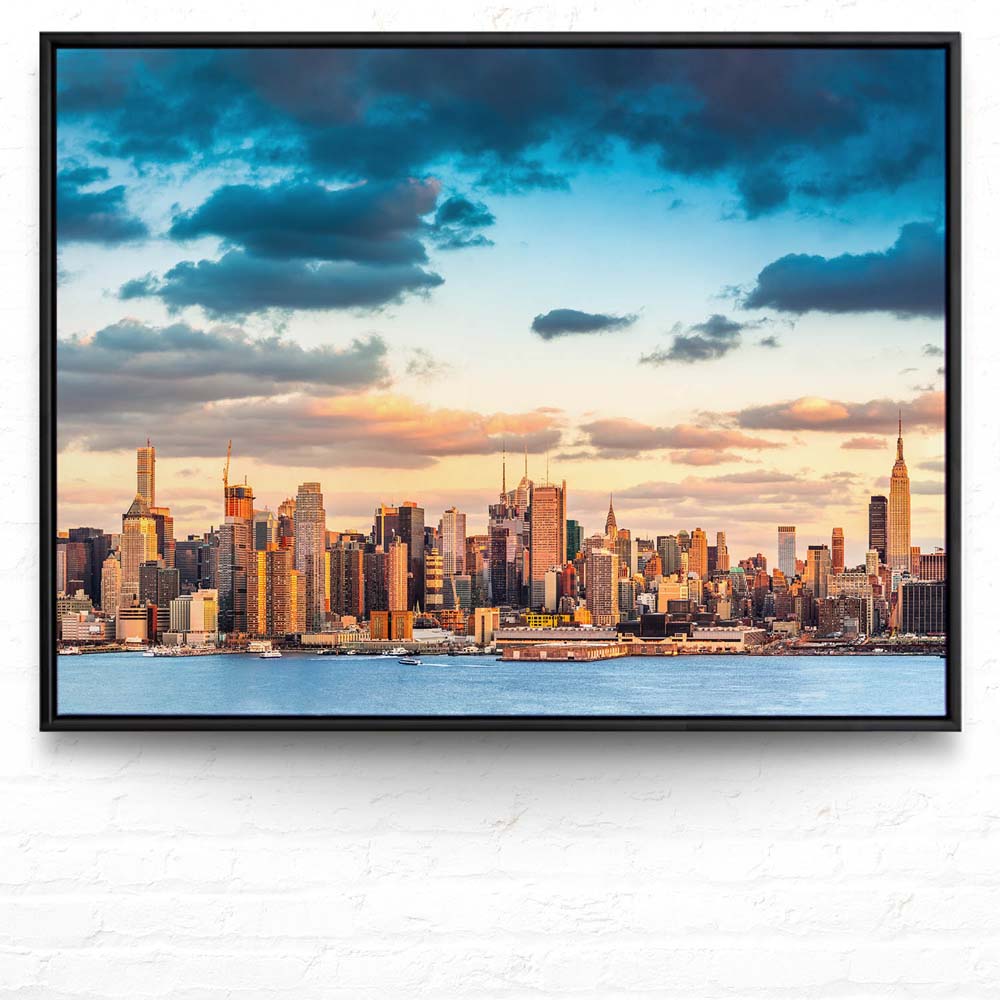 Skyline Panorama von New York im schwarzen Bilderrahmen, 200x150cm