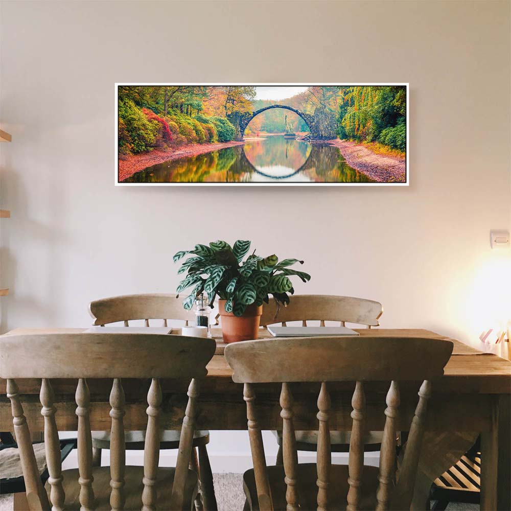 Wald & Bäume Herbst Rakotzbrücke, Kromlau im weißen Bilderrahmen, 80x80cm