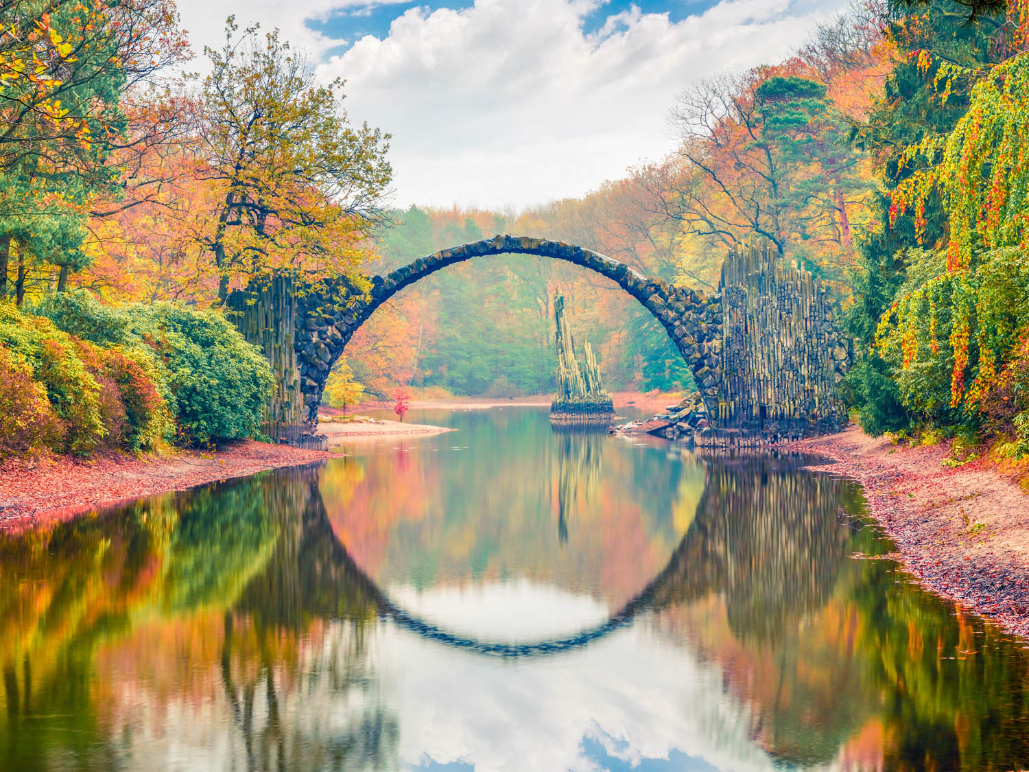 Poster Herbst Rakotzbrücke, Kromlau Wald & Bäume, 100x75cm groß