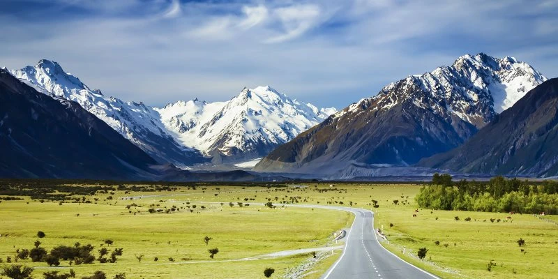 Berge & Gebirge Neuseeland südliche Alpen im schwarzen Bilderrahmen, 120x60cm