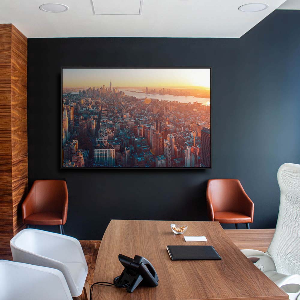 Skyline Manhatten von oben im schwarzen Bilderrahmen, 50x50cm