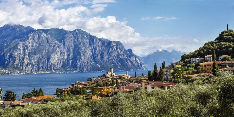 Strand & Meer Malcesine, Gardasee als Alu-Dibond Bild 120x60cm