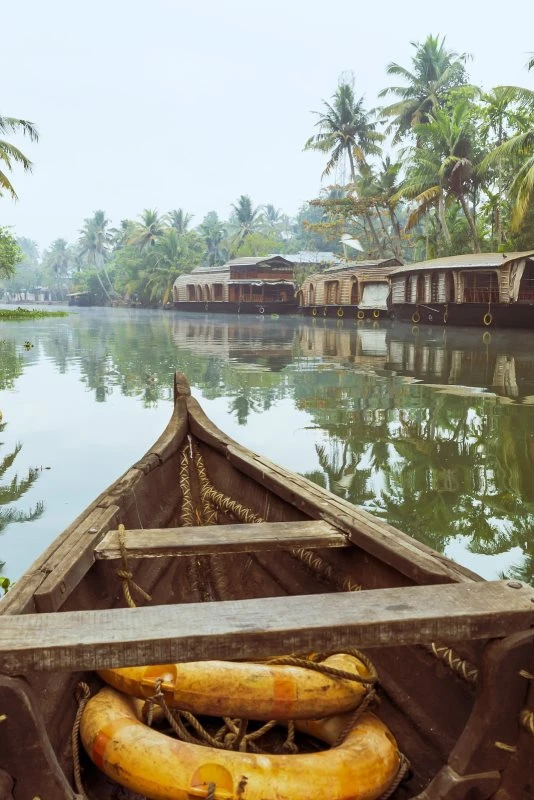 Flüsse & Seen Kumarakom Indien im Hochformat als Acrylglasverbund Bild 40x60cm