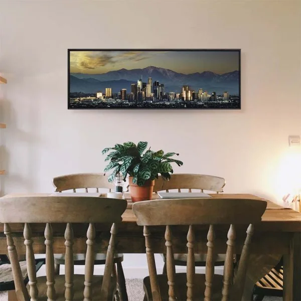 Skyline Los Angeles by night im schwarzen Bilderrahmen, 180x90cm