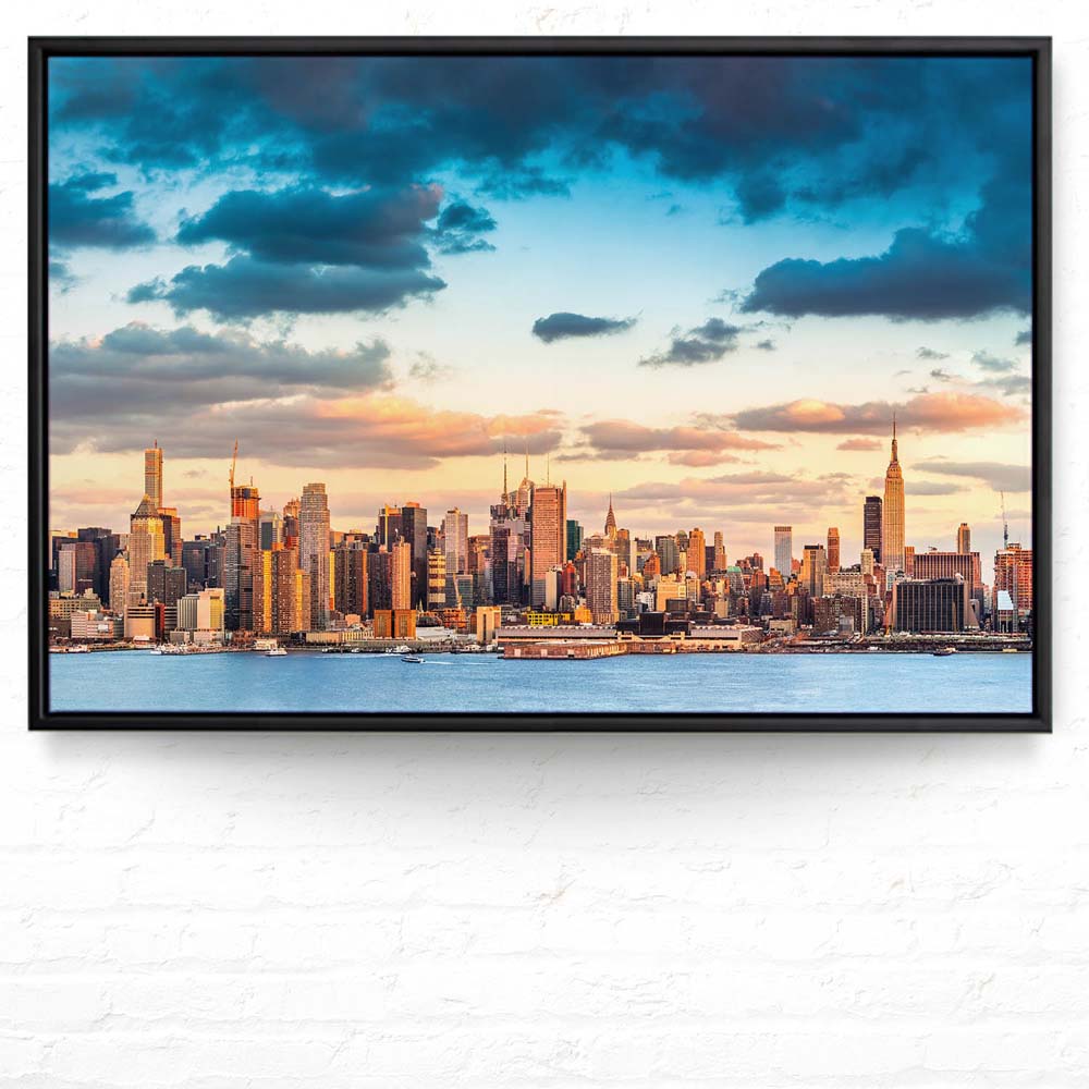 Skyline Panorama von New York im schwarzen Bilderrahmen, 180x120cm
