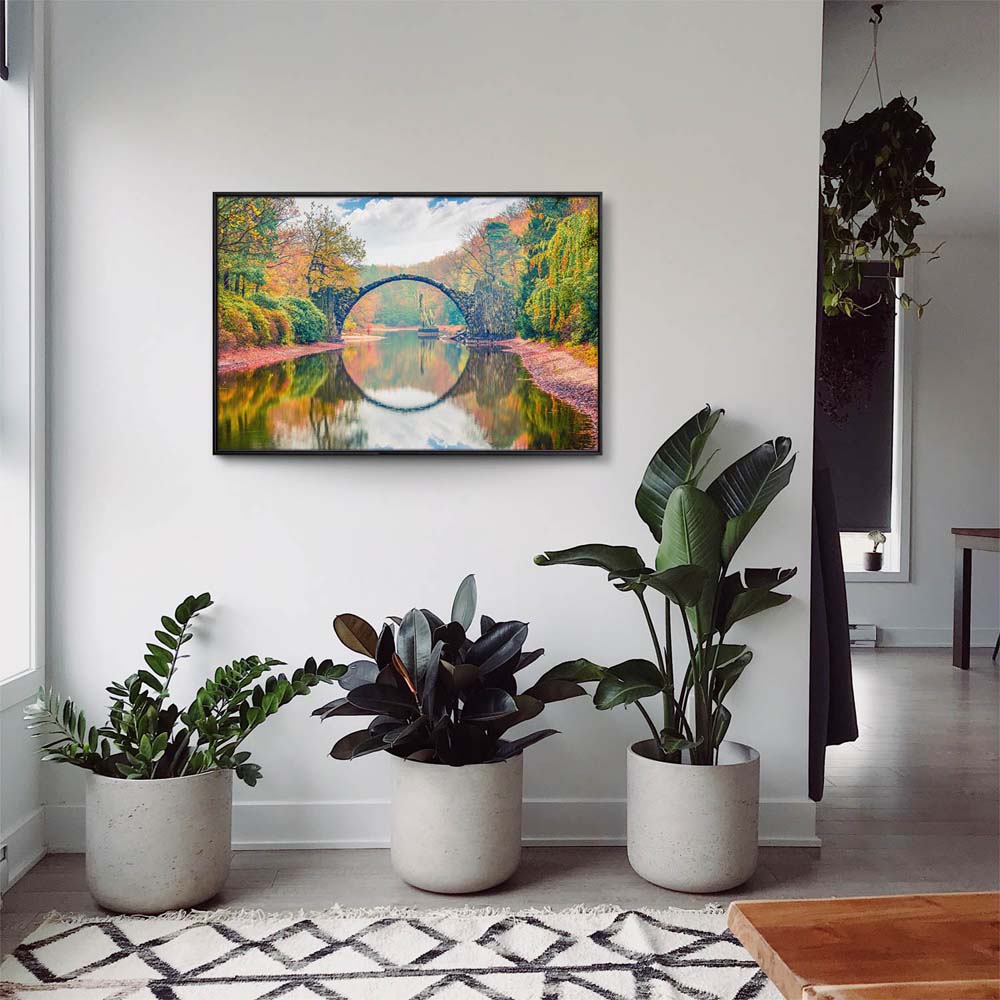 Wald & Bäume Herbst Rakotzbrücke, Kromlau im schwarzen Bilderrahmen, 150x50cm