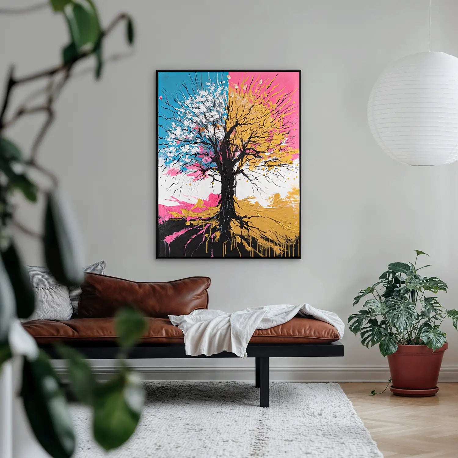 handgemaltes Gemälde 60x80 cm im Schattenfugenrahmen Schwarz – ein Baum als Wächter in Petrol, Pink und Gold – „Chromatischer Wipfel“