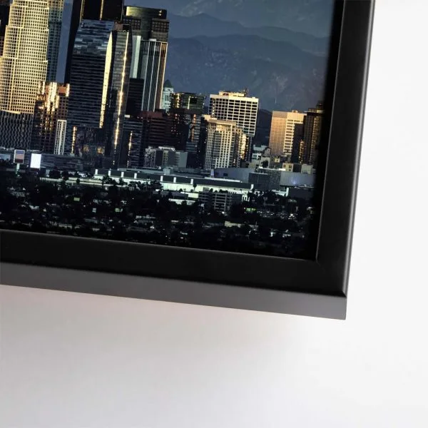Skyline Los Angeles by night im schwarzen Bilderrahmen, 180x90cm