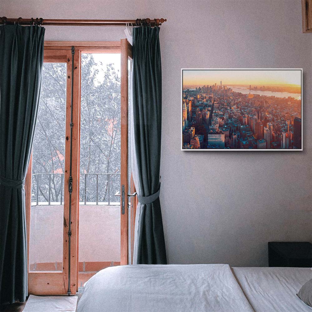 Skyline Manhatten von oben im weißen Bilderrahmen, 50x50cm