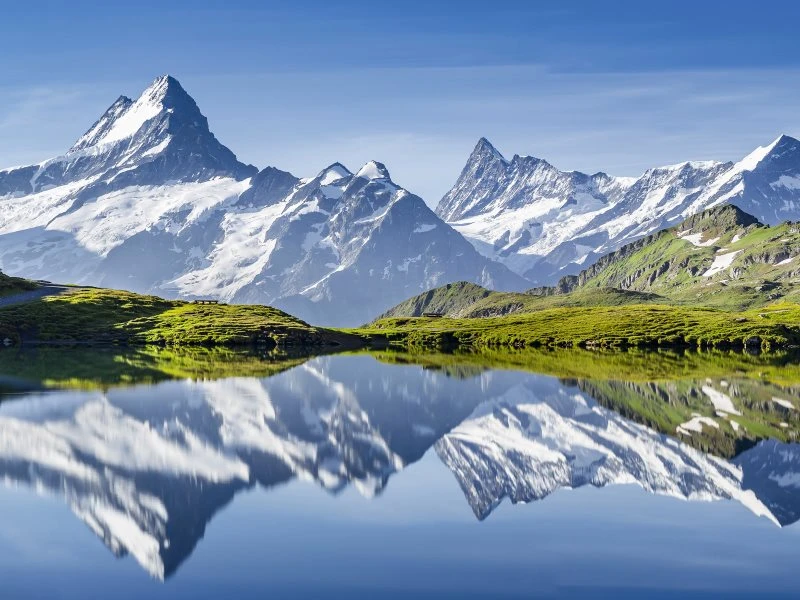 Berge & Gebirge Bachalpsee Schweiz im weißen Bilderrahmen, 200x150cm