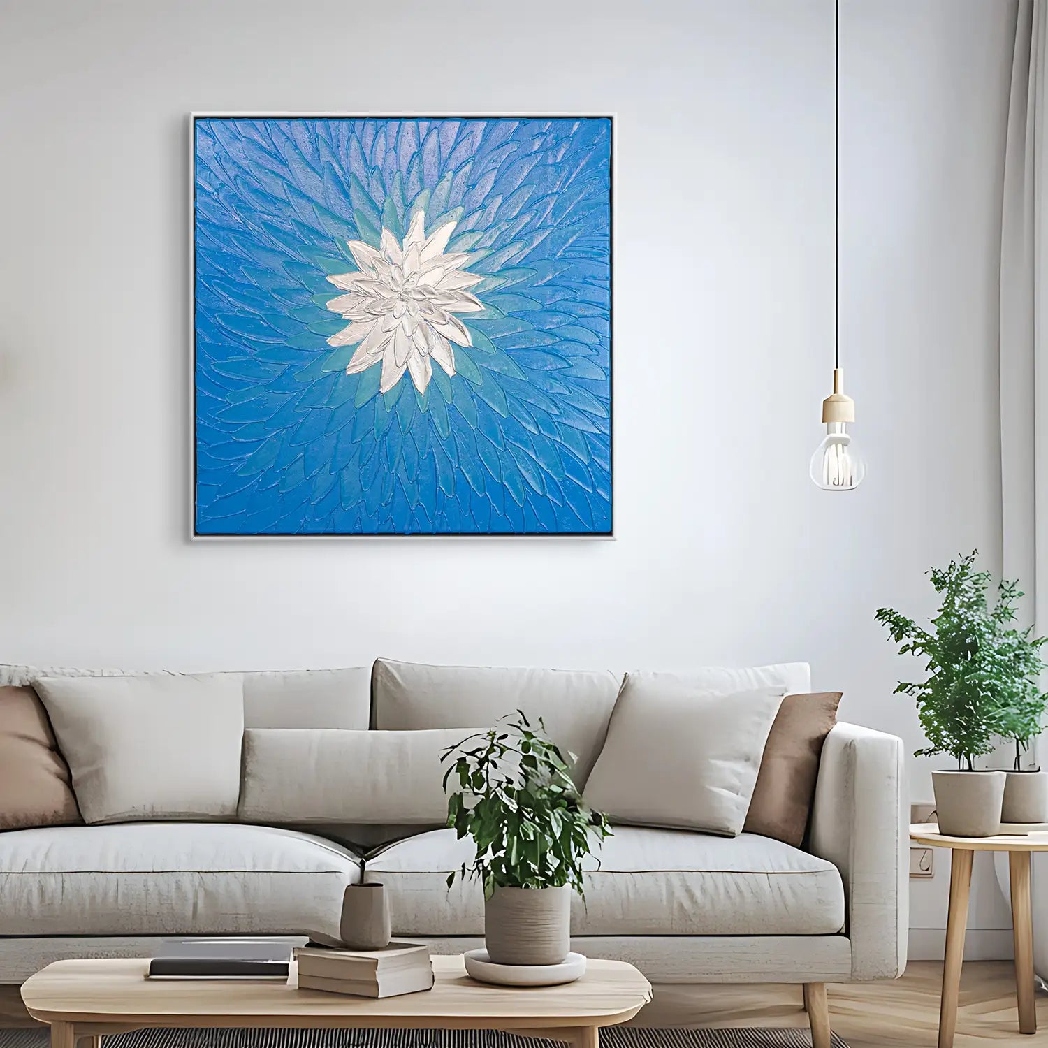 Leinwandbild handgemalt 80x80 cm im Schattenfugenrahmen Weiß – kraftvolle Blüte in Blau und Silber, modern und abstrakt, für Büro, Wohnzimmer und Schlafzimmer – „Geist der Freiheit“