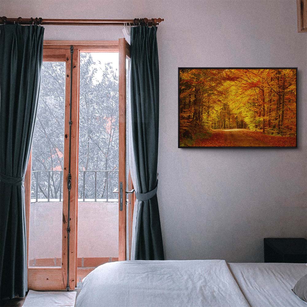 Wald & Bäume Goldener Waldweg im schwarzen Bilderrahmen, 80x80cm