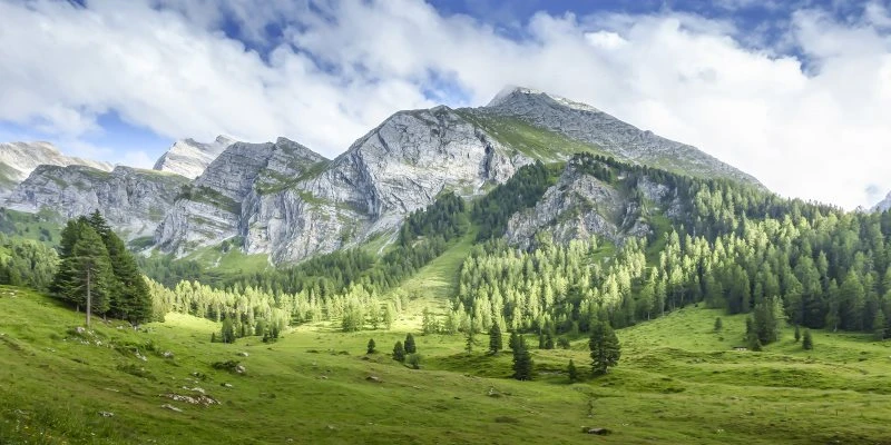 Berge & Gebirge Lichtspiele Zillertal im schwarzen Bilderrahmen, 120x60cm