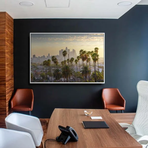 Skyline Los Angeles Palmen im weißen Bilderrahmen, 100x75cm