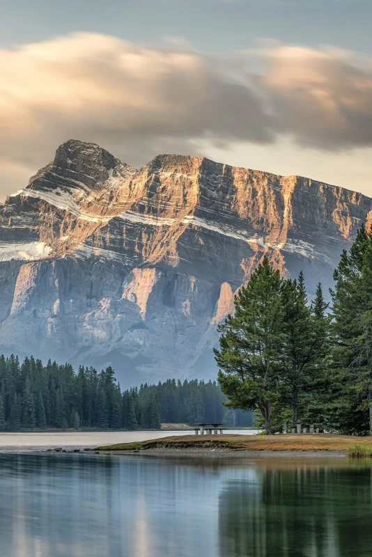 Berge & Gebirge im Hochformat, Kanada Mount Rundle als Acrylglas Bild 60x90cm