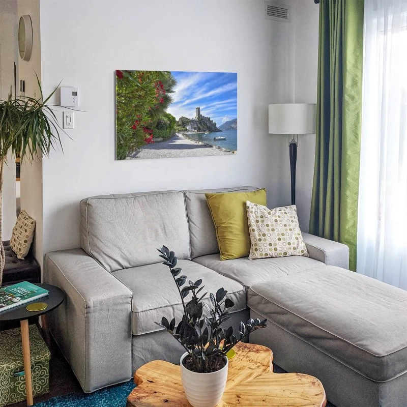 Strand & Meer Gardasee Malcesine als Acrylglasverbund Bild 150x50cm