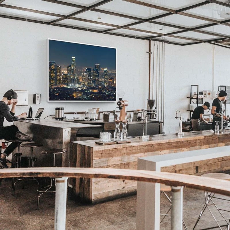 Skyline Los Angeles Nachts im weißen Bilderrahmen, 110x50cm