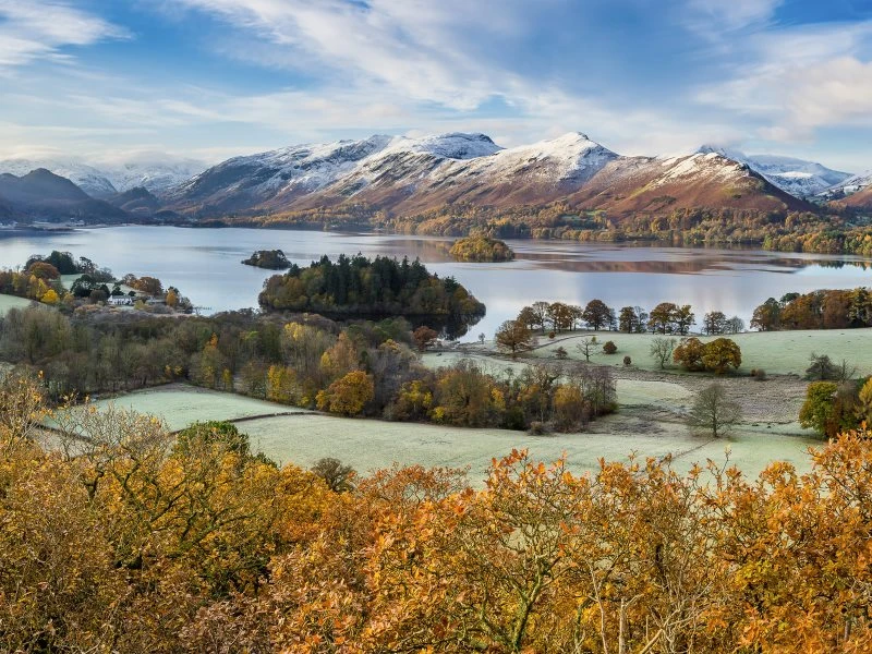 Berge & Gebirge Derwent Water England im schwarzen Bilderrahmen, 160x120cm