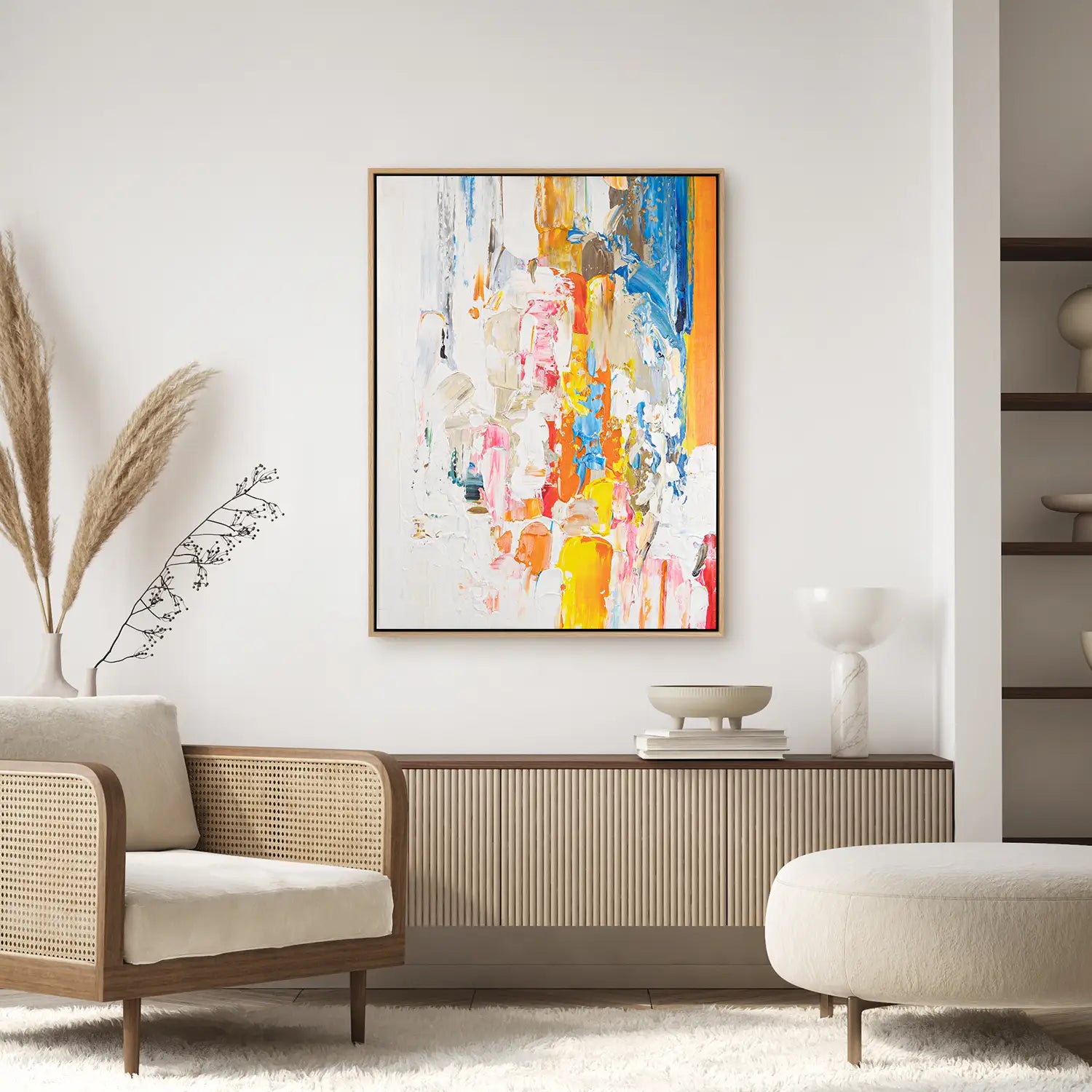 Wandbild echt handgemalt 75x100 cm im Rahmen Eiche hell, dynamischer Fluss in Weiß, Orange, Gelb und Blau – „Fluss der Gedanken“