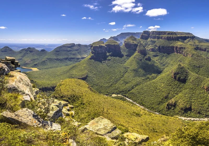 Berge & Gebirge Blyde River Canyon im weißen Bilderrahmen, 100x70cm