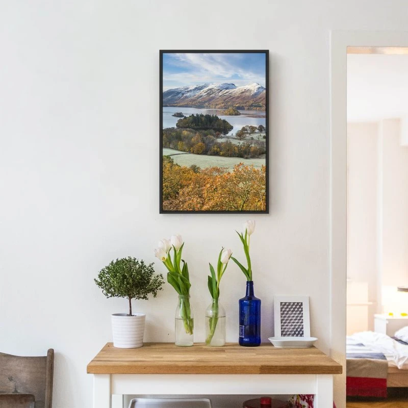 Berge & Gebirge Derwent Water England im Hochformat 40x60cm mit schwarzen Bilderrahmen