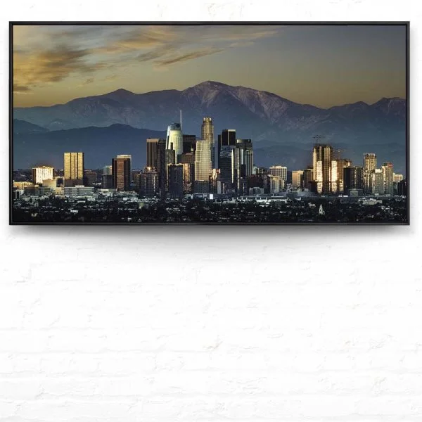 Skyline Los Angeles by night im schwarzen Bilderrahmen, 180x90cm