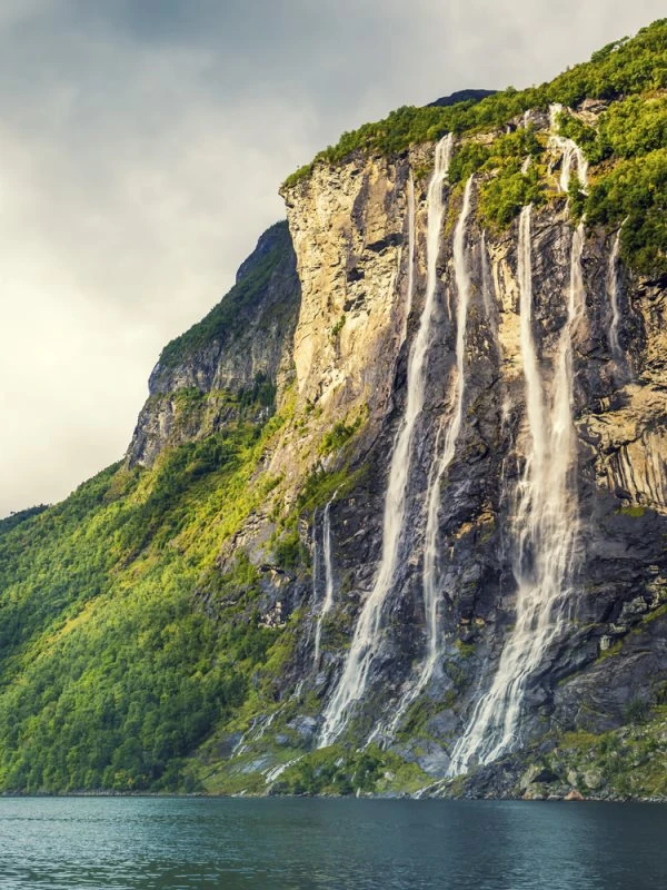 WandPoster Wasserfall Seven Sisters, 60x80cm