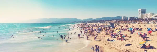 Strand & Meer Santa Monica Beach Los Angeles im schwarzen Bilderrahmen, 150x50cm