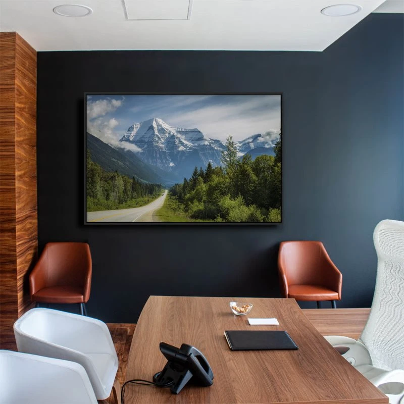 Berge & Gebirge Mount Robson Kanada im schwarzen Bilderrahmen, 160x120cm