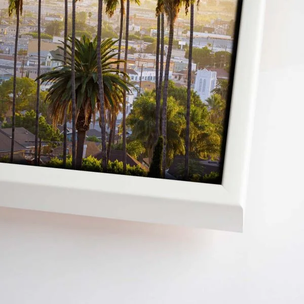 Skyline Los Angeles Palmen im weißen Bilderrahmen, 100x75cm