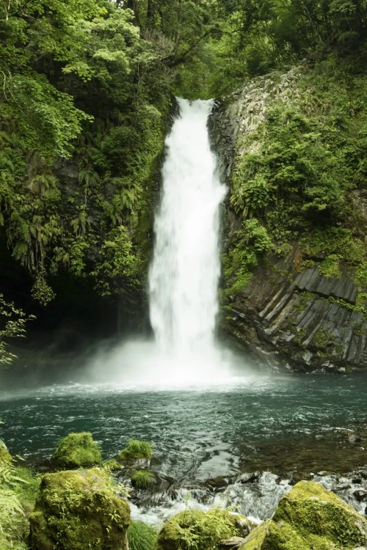 Poster 40x60cm im Hochformat, Minami Izu, Japan Wasserfall
