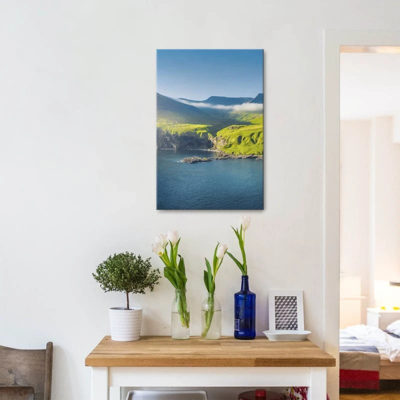 Leinwandbild 40x60cm Hochformat, Berge & Gebirge Klippen Färör Inseln