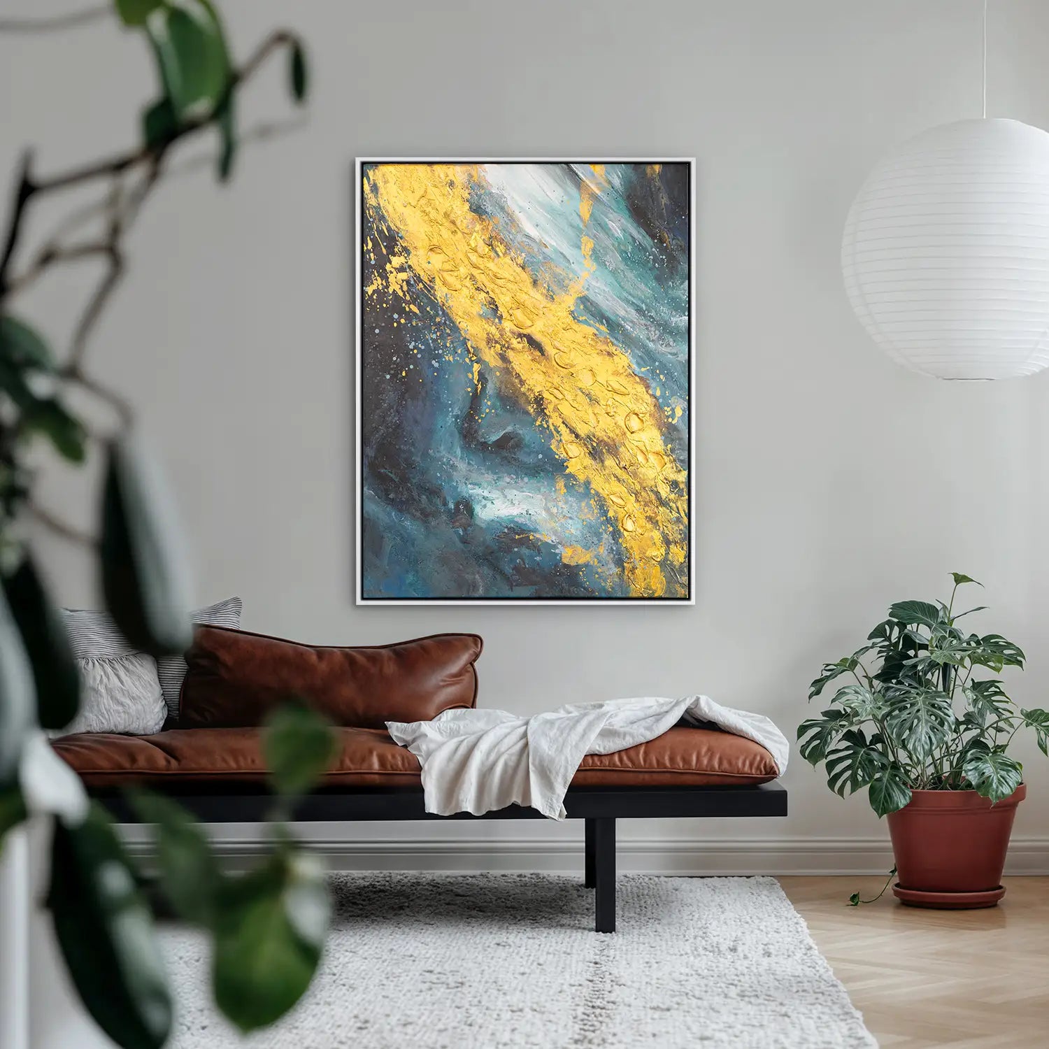 Leinwandbild handgemalt 60x80 cm im Schattenfugenrahmen Weiß, harmonische Explosion in Gold und Grünblau – „Der Raum dazwischen“