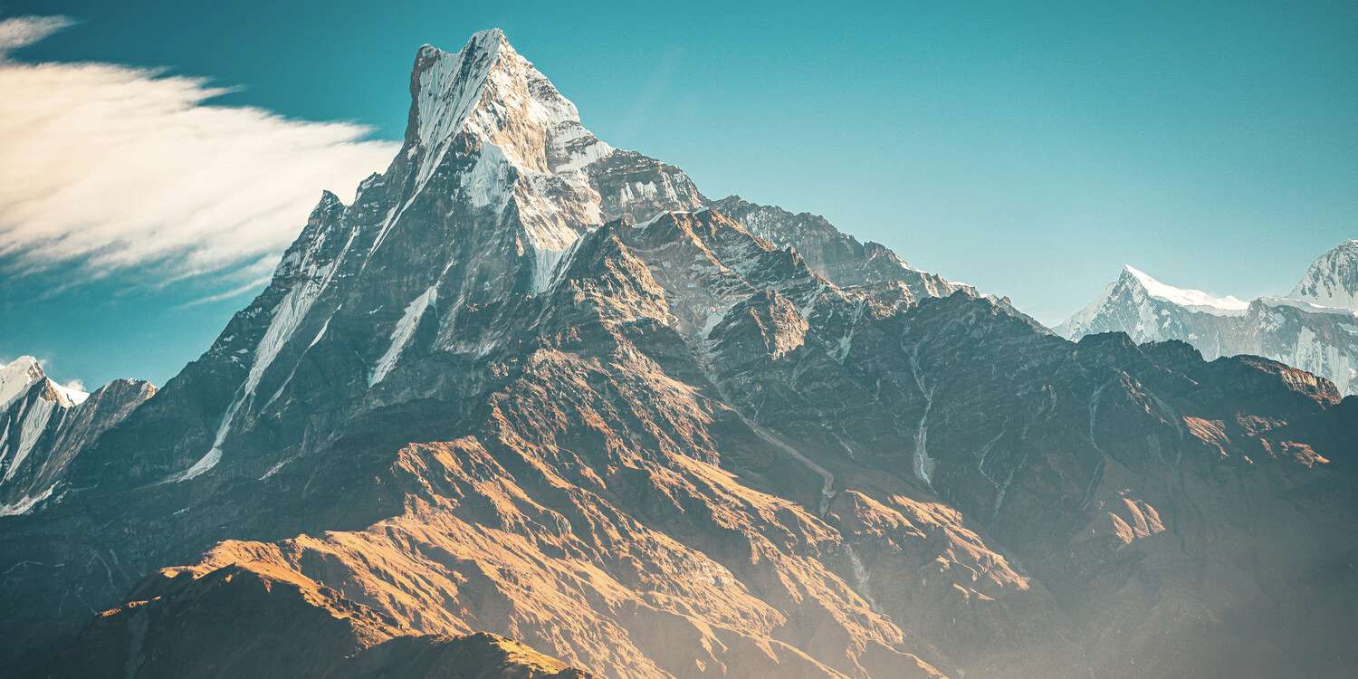 Gipfel-Machapuchare Poster glanz 120x60 Panorama Alle Landschaften Berge & Gebirge Blau Retro Braun Episch Asien