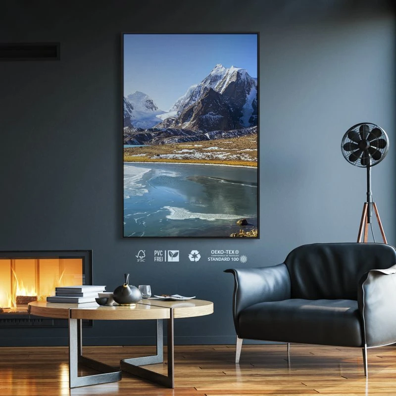 Berge & Gebirge Himalaya Gurudongmar See im Hochformat 80x120cm mit schwarzen Bilderrahmen