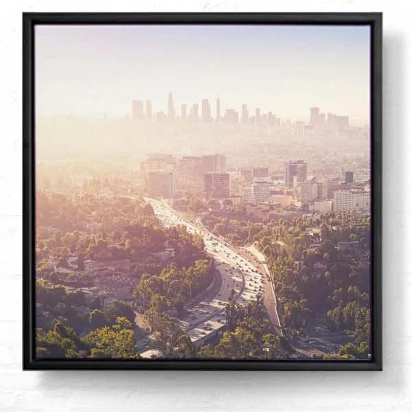 Skyline LA Panoramaview im schwarzen Bilderrahmen, 80x80cm