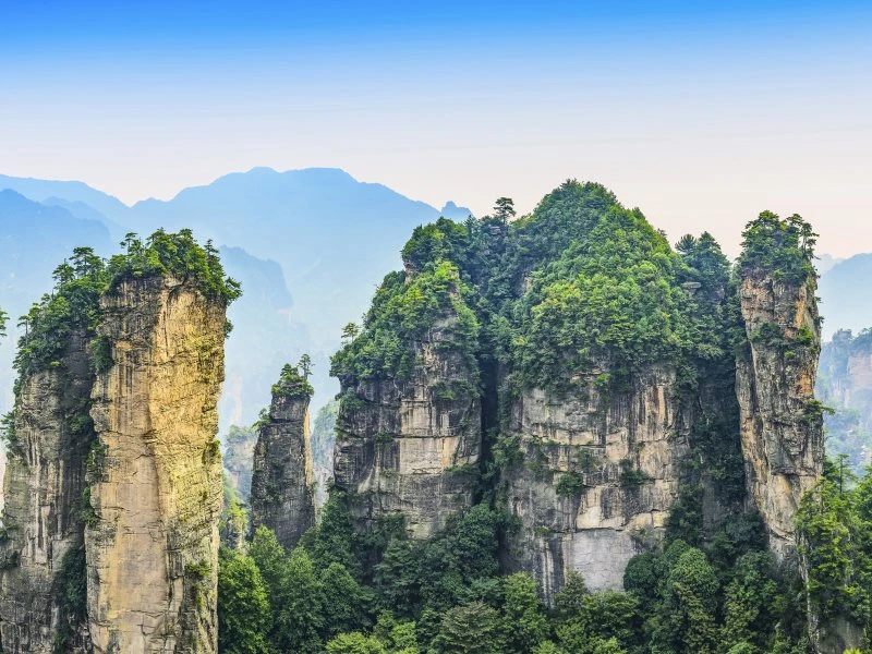 Berge & Gebirge Zhangjiajie Nationalpark im schwarzen Bilderrahmen, 200x150cm