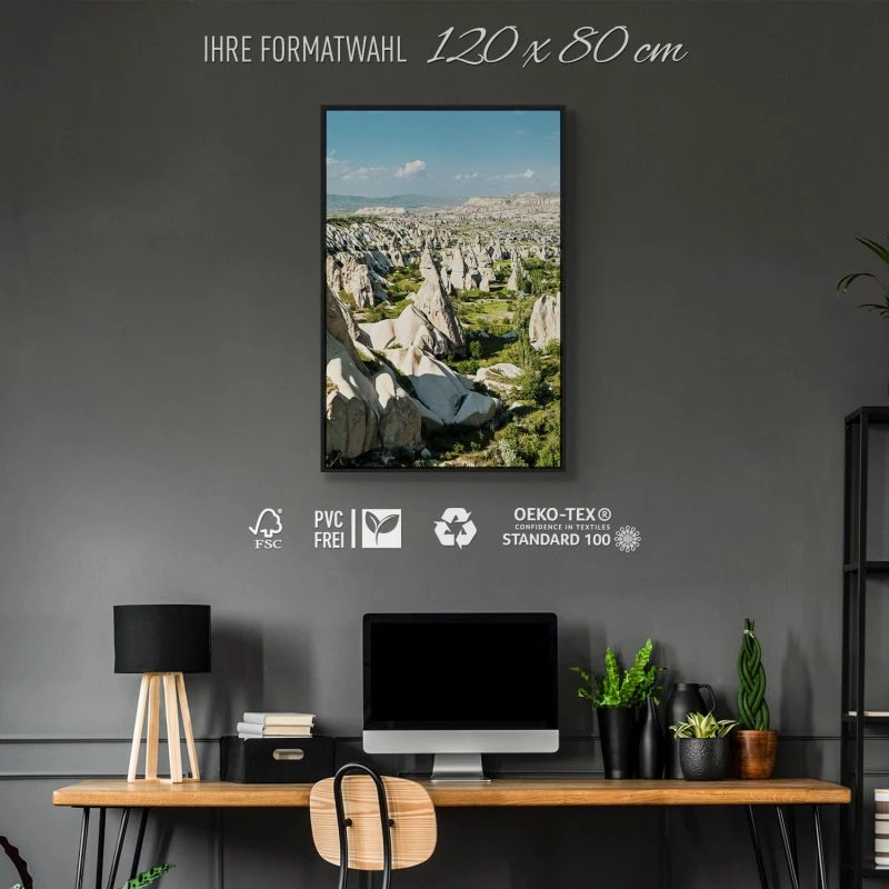 Berge & Gebirge Kappadokien Türkei im Hochformat 80x120cm mit schwarzen Bilderrahmen
