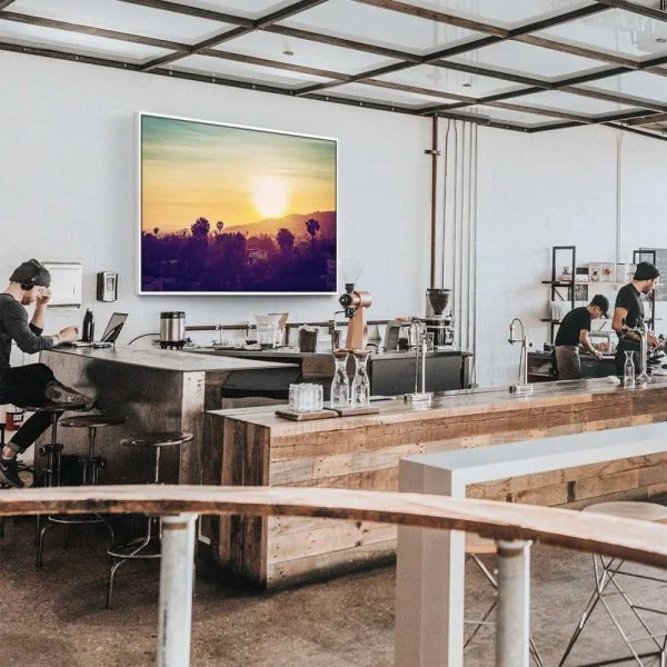 Skyline Los Angeles sunset im weißen Bilderrahmen, 120x60cm