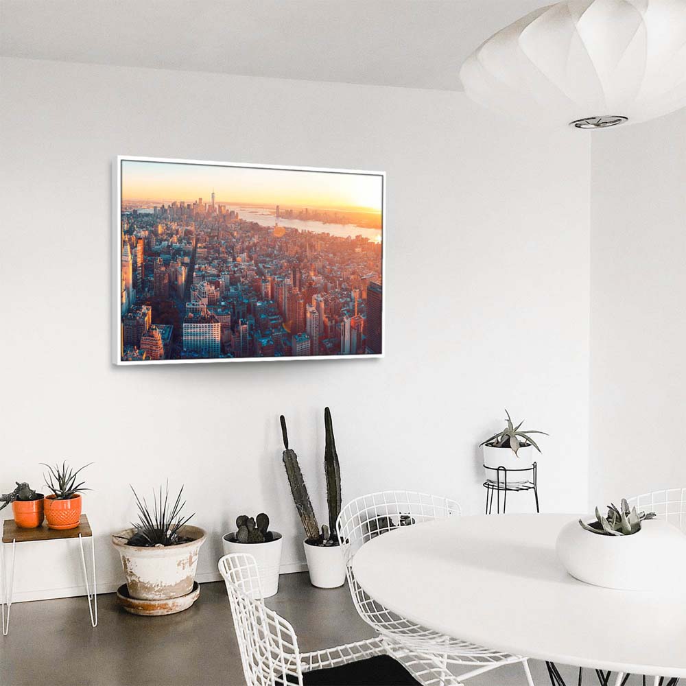Skyline Manhatten von oben im weißen Bilderrahmen, 50x50cm