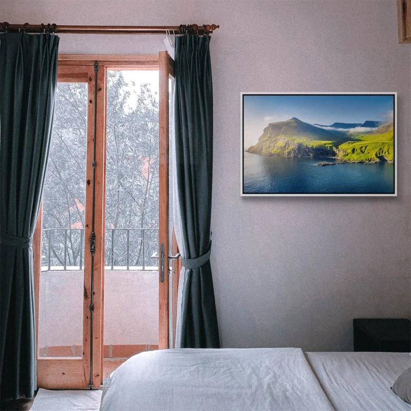 Berge & Gebirge Klippen Färör Inseln im weißen Bilderrahmen, 90x60cm