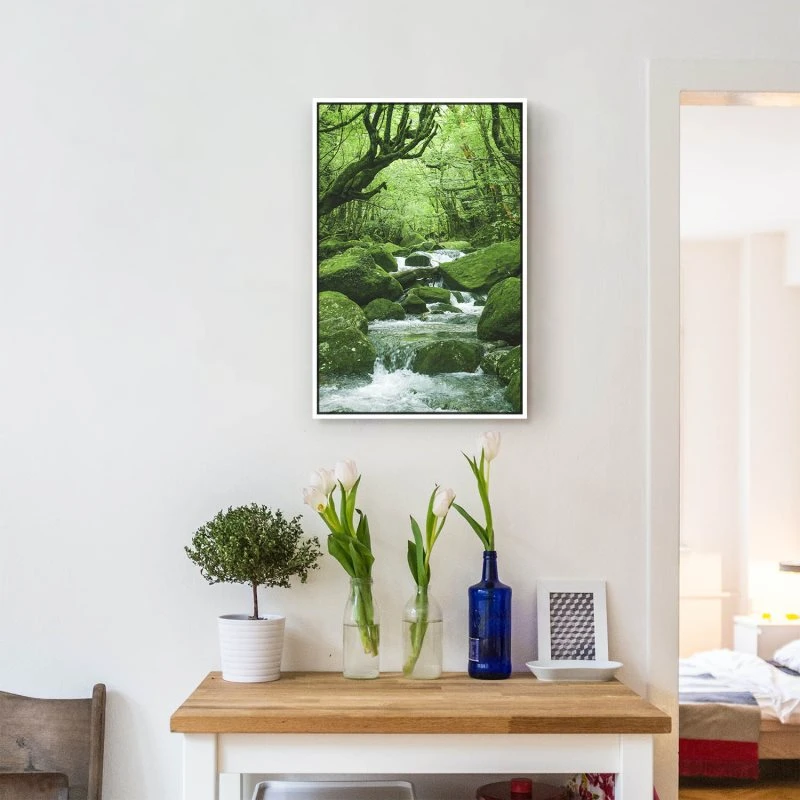 Flüsse & Seen im Hochformat 40x60cm Japan Waldbach mit weißen Bilderrahmen