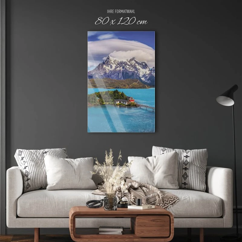 Berge & Gebirge im Hochformat, Lake Pehoe Patagonien als Acrylglas Bild 80x120cm