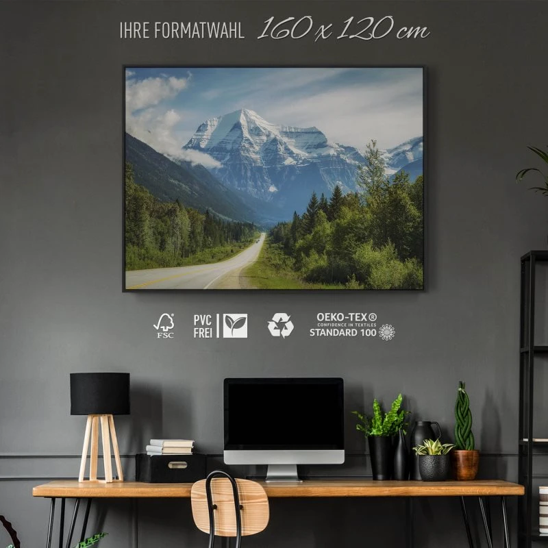 Berge & Gebirge Mount Robson Kanada im schwarzen Bilderrahmen, 160x120cm