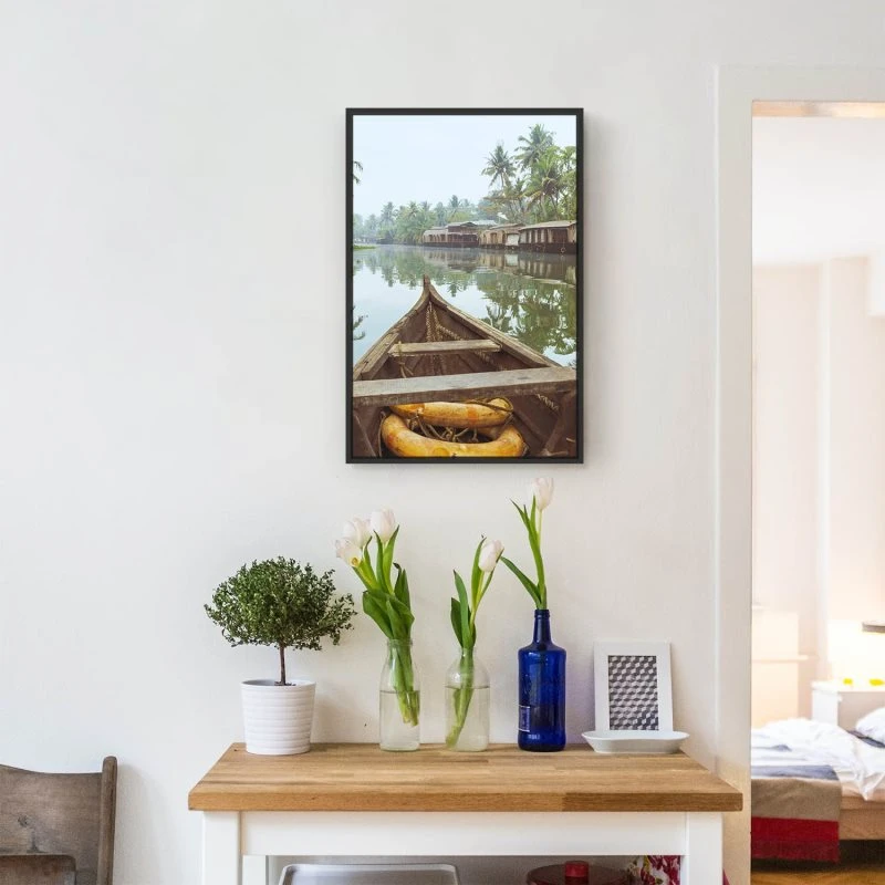 Flüsse & Seen Kumarakom Indien im Hochformat 80x120cm mit schwarzen Bilderrahmen