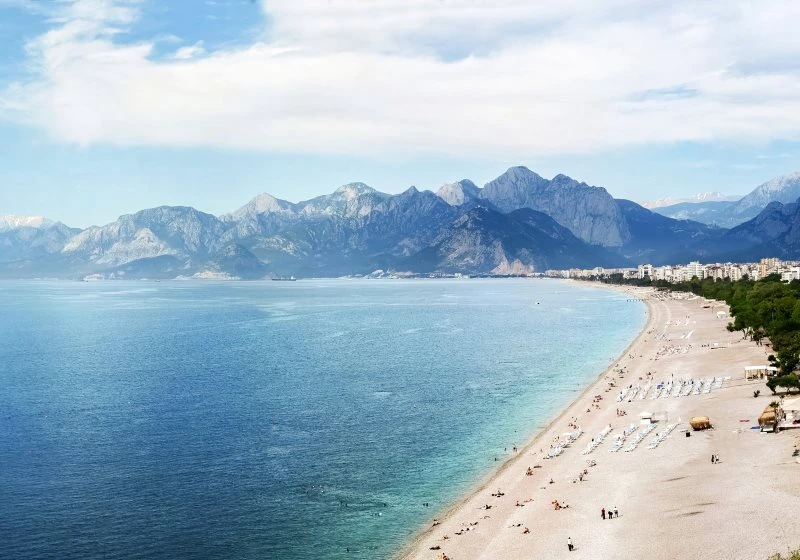 Berge & Gebirge Türkei Antalya Strand im schwarzen Bilderrahmen, 100x70cm