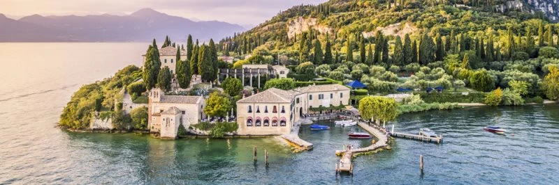 Strand & Meer Punta San Vigilio, Gardasee als Leinwand Bild 150x50cm