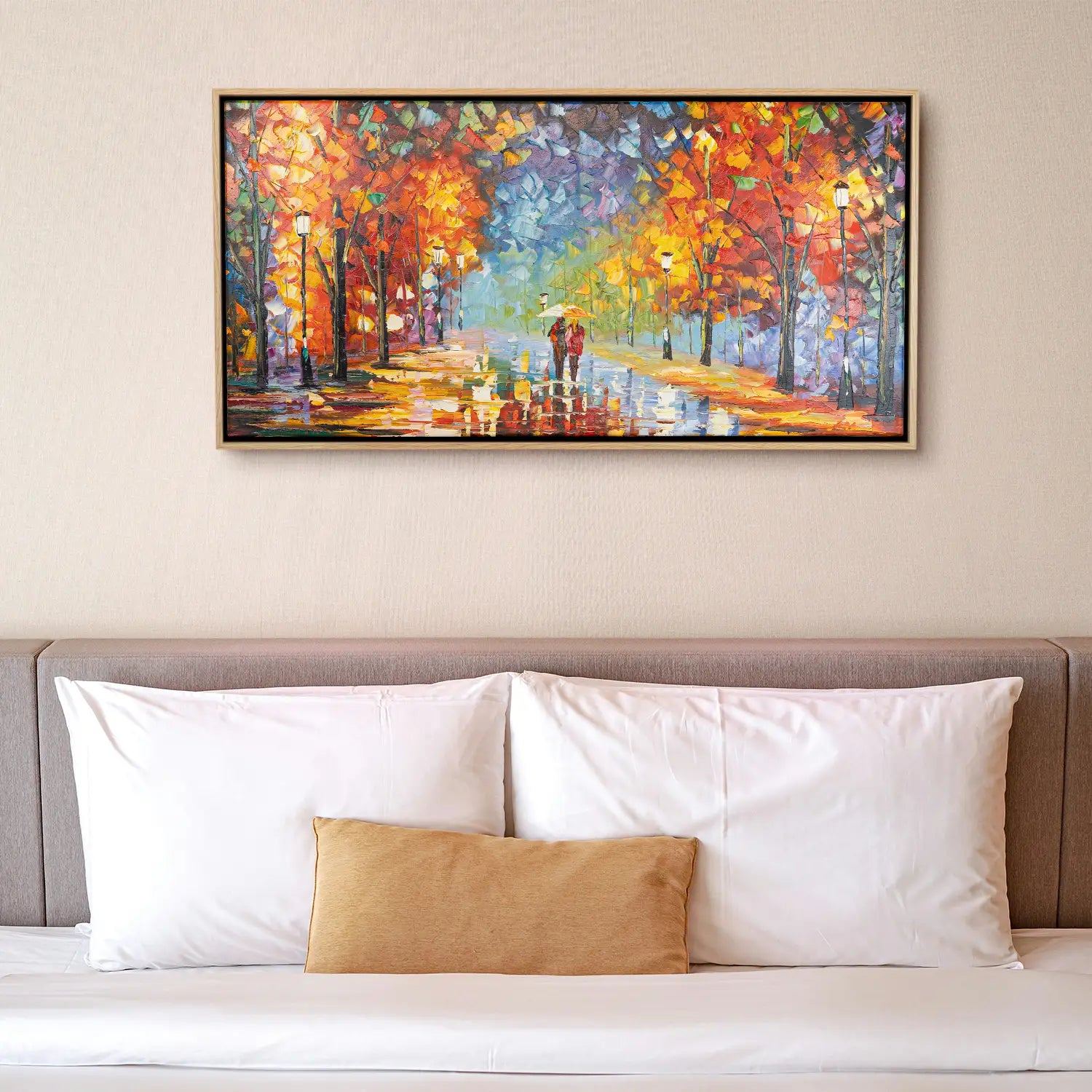Wandbild 100x50 cm im Rahmen Eiche hell – Abstrakte Nachtlandschaft mit urbanem Flair, handgemalt in Acryl und Strukturpaste, ein Pärchen auf leuchtendem Weg – „Der Weg des Lichts“