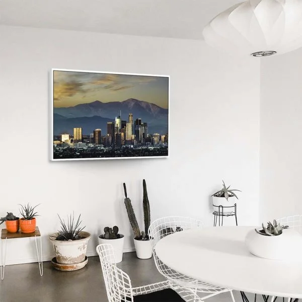 Skyline Los Angeles by night im weißen Bilderrahmen, 120x60cm